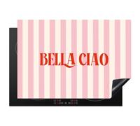 KitchenYeah© Protège Plaque Induction Protecteur Cuisiniere Decoration | 71x52 cm Deco Cuisine Accessoire Pratique Protection De Vitroceramique Kitchen Gadget Zartrosa - Rot - Streifen - Bella Ciao