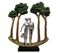 Kityemo Sculpture Couple en résine Main dans la Main, Quatre Arbres | Couple main dans la main entre quatre arbres ; symbole d’amour, de soutien et de chemin partagé.