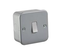 Knightsbridge M1200 Interrupteur intermédiaire 10 A 230 V Argenté