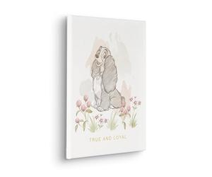 Komar Disney Lady and the Tramp True and Loyal Tableau sur toile pour chambre d'enfant 30 x 40 cm, beige, blanc