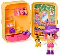 KOOKYLOOS Jane's Suitcase - Valise pour poupée avec plus de 14 accessoires de mode et poupée exclusive avec 3 expressions amusantes KOOKYLOOS