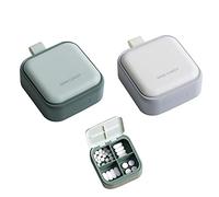 Koomuao 2pcs Petit Boîte à Pilules Portable Pillbox - 4 Compartiments, Pilulier de Voyage Hermétique et résistant à l'humidité Pilulier Journalier de Poche pour Pilule, Vitamines (B)