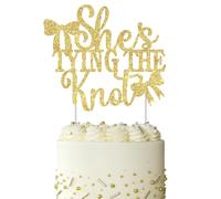 Kreatwow Décoration de fête prénuptiale avec nœud doré « She Is Tying The Knot » - Décoration de gâteau d'anniversaire, nœud papillon, décoration de fin de semaine pour enterrement de vie de jeune