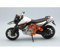 Ktm 990 Supermoto 2011 1:18 Modèle 51050 BBURAGO