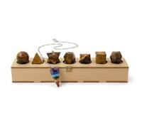 KULIA® Coffret de 7 Pierres Roulées en Cristal dans une Boîte en Bois Solides de Platon et Symboles Reiki Géométrie Sacrée Pendule Chakra Feng Shui Œil-de-Tigre