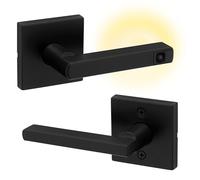 Kwikset Halifax Levier de porte de passage lumineux à LED pour portes de placard et de couloir, levier réversible non verrouillable, noir mat, avec protection microban