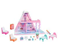 L.O.L. Surprise! Winter Snow Chalet avec Tot - en Bois Véritable, + de 15 Surprises, Livré avec Une Poupée Exclusive, pour Les Enfants de 4 Ans et Plus
