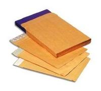 La Couronne Pochette kraft armé brun PEFC C4 - 229 x 324 mm 130g sans fenêtre - Sans soufflet - Autocollante bande protectrice - Lot de 250