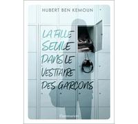 La fille seule dans le vestiaire des garçons
