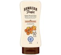 La lotion solaire Satin Protection Hawaiian Tropic laisse la peau douce et éclat