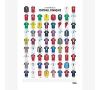 LA MAJORETTE À MOUSTACHE - Affiche Le panthéon du Football Français - 50 cm x 70 cm - Livrée dans un Tube Protecteur en Carton (53 cm x 6 cm) - Pour les Amateurs du Ballon Rond