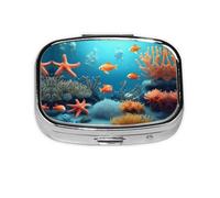 La mini boîte à médicaments carrée est adaptée pour mettre dans les poches ou les portefeuilles. Elle est facile à ouvrir et pratique. Poisson de corail sous l'eau