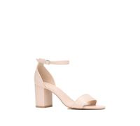 La Modeuse-Sandales, nu-pieds-Sandales à talon carré épais et bout ouvert.Dotées d'une fine bride ajustable à la cheville.Semelle 36