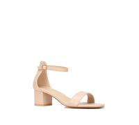 La Modeuse-Sandales, nu-pieds-Sandales en simili à talon et bout ouvert carrés.Modèle doté d'une bride ajustable à la 40
