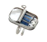 La sardine tendance peut inspirer les bagues - Un accessoire de bijoux amusant pour les créateurs de tendance à la recherche de bijoux uniques et uniques