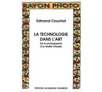 La Technologie dans l'art : De la photographie à la réalité virtuelle