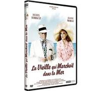 La Vieille qui marchait dans la mer E