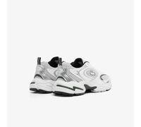 Chaussures Lacoste Storm 96 2K Sport blanc noir vert femme - 39