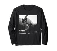 L'acteur Steve McQueen filmant The War Lover 1961 Manche Longue