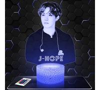 Lampe J-Hope deco chambre fille Lampe 3D J-Hope objet k-pop Corée Pop Coréene idée cadeau décoration lumière tamisée veilleuse deco bureau. Idée Cadeau Noel adolescent original TOP