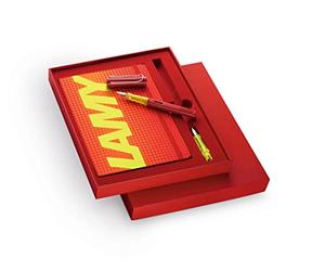 Lamy AL-star Lot de stylos plume légers en aluminium rouge brillant avec poignée ergonomique et plume en acier poli, largeur de point F et papier, carnet de notes A5, rouge brillant, avec boîte