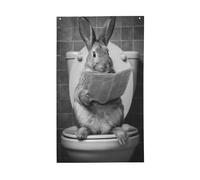 Lapin lisant un journal sur siège de toilette, drapeaux de cour, maison, bannière de vœux avec œillets, décoration d'intérieur et d'extérieur