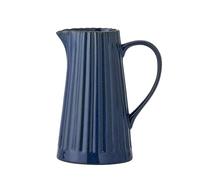 Latina Pichet à eau en faïence 1,2 l, avec lignes verticales, élégante carafe en céramique avec poignée, théière de qualité supérieure pour eau, jus et lait, passe au lave-vaisselle et design unique