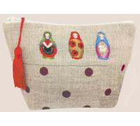 Le Bonheur des Dames Etui Petit Point paquet à broder "Etui Matriochkas", motif à compter, 18x11x7cm