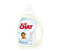 LE CHAT - Bébé - Lessive Liquide - Spécial Taches Bébé - Respect des Peaux Sensibles - Sans Conservateurs - Parfum Hypoallergénique - Développé avec des Pédiatres - 44 Lavages