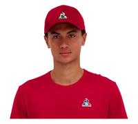 Le Coq Sportif - Casquette ESS Cap N°2-65% Coton 35% Polyester Mixte Logo Coq Sérigraphié Réglable Tour de Tête 58cm Panneaux Doublés - S/M - Rouge Rio Red