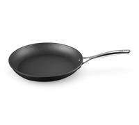 LE CREUSET Poêle Anti-Adhérente en Aluminium Forgé, 30 cm, Anthracite/Argenté,51112300010002