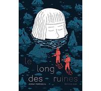 Le long des ruines