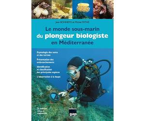 Le monde sous marin du plongeur biologiste en Méditérrannée