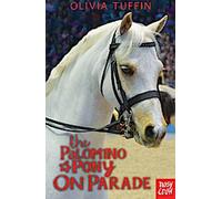 Le poney palomino en parade