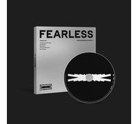 1st Mini Album ‘Fearless’ - Monochrome bouquet version [Coffret CD inclus livre de paroles, carte photo et carte postale ]