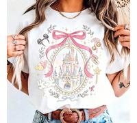 Le T-shirt Disney sous licence pour femmes, fabriqué en 100% coton, avec le château de Cendrillon français, les oreilles de Minnie Mouse et une baguette magique, est doux et magnifique, parfait pour u