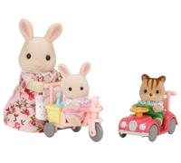 Le tricycle et la mini voiture des bébés Sylvanian Families