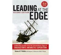 Leading at The Edge by Dennis Perkins Dennis N T Perkins, Margaret P Holtman, Paul R Kessler, Catherine Mccarthy (Auteur)
