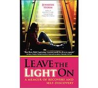 Leave the Lights on Jennifer Storm (Auteur)