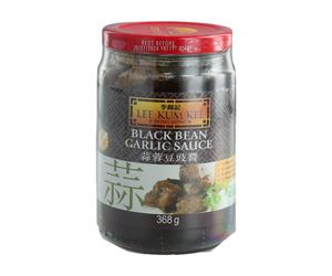 LEE KUM KEE Sauce à l'ail et aux haricots noirs - 368 g
