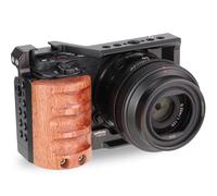 Leftfoto Cage en métal avec poignée en bois pour Sony Alpha ZV-E10 Accessoires de prise de vue vidéo, micro griffe/extension de lumière, cage vidéo pour filmer Vlog Camera Kit
