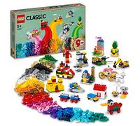 LEGO 11021 Classic 90 Ans de Jeu, Boîte de Briques avec 15 Mini Jouets de Modèles Emblématiques avec Château Fort et Train pour Garçons et Filles de 5 Ans et Plus