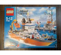 LEGO - 7739 - Jeu de construction - LEGO City - Le bateau et la tour de contrôle des garde-côtes