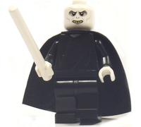LEGO Harry Potter : Lord Voldemort avec la baguette magique