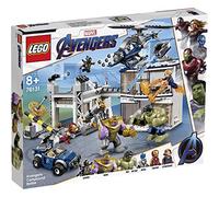 LEGO Coffret Marvel Super Heroes – L'attaque du QG des Avengers 76131, 699 pièces, 8 ans+