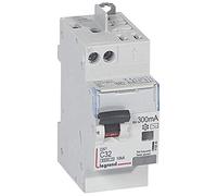 Legrand 410836 Disjoncteur différentiel monobloc DX³6000 10kA arrivée haute vis départ haut automatique, U+N 230V, 32A typeAC, 300mA