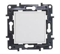 LEGRAND Couvercle aveugle pour installation encastrée, gamme Niloé Step, couleur blanc, 398306