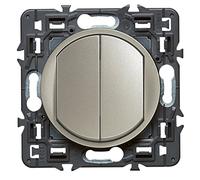 LEGRAND - Interrupteur Poussoir Double Céliane - 6A - Commande d'Eclairage Silencieuse - Prêt à Installer - Fabriqué En France - Titane