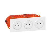 Legrand – Prise triple murale dooxie Surface 16A 2P+T affleurante Plaque carrée Blanc