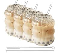 LEKEFETO Lot de 4 verres en verre de 650 ml avec motif ondulé : Verres à eau en verre transparent pour café glacé, avec 4 pailles et 4 brosses à paille, tasses à café, verres pour long drink, verres à